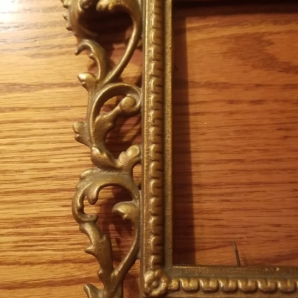 Antique Bronze Brass Multicasted Photograph Frame - Picture 8 of 8